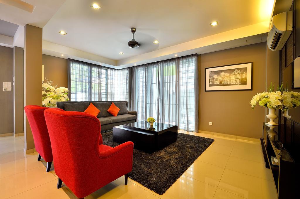 Plumeria Luxury Service Villa George Town Exterior photo
